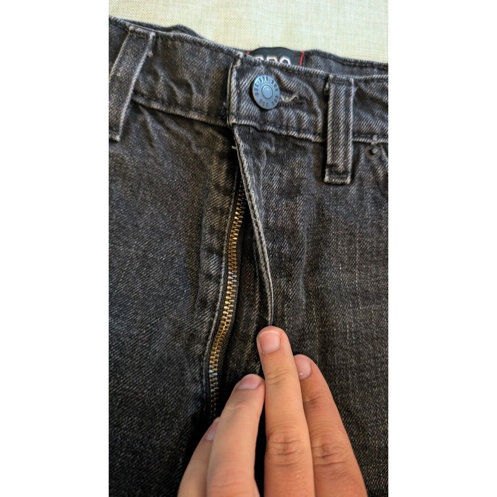 BDG Girlfriend High Rise Black Cut-Off Jean Shorts Womens 27 - Picture 6 of 10